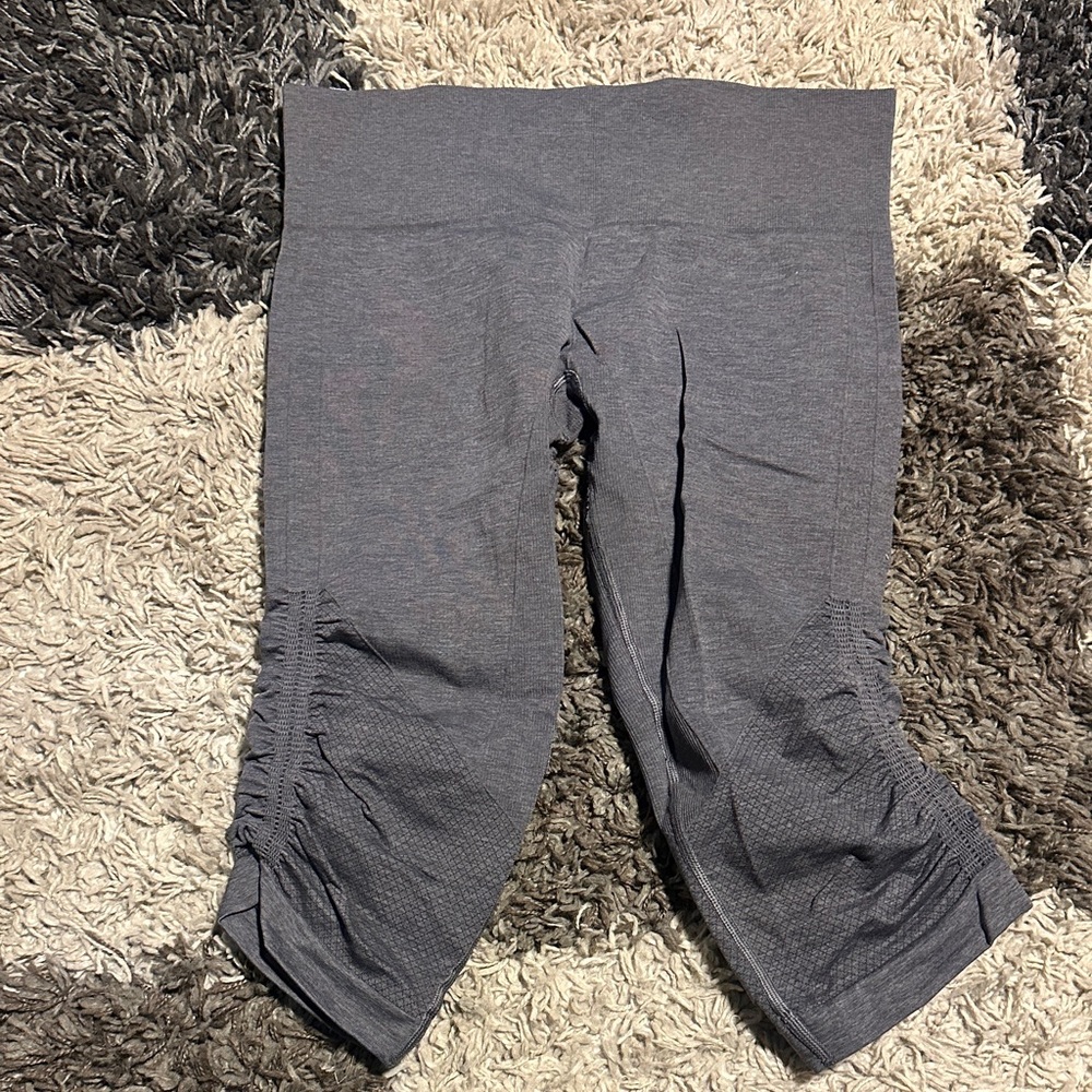 Lululemon Athletica Gray Capris